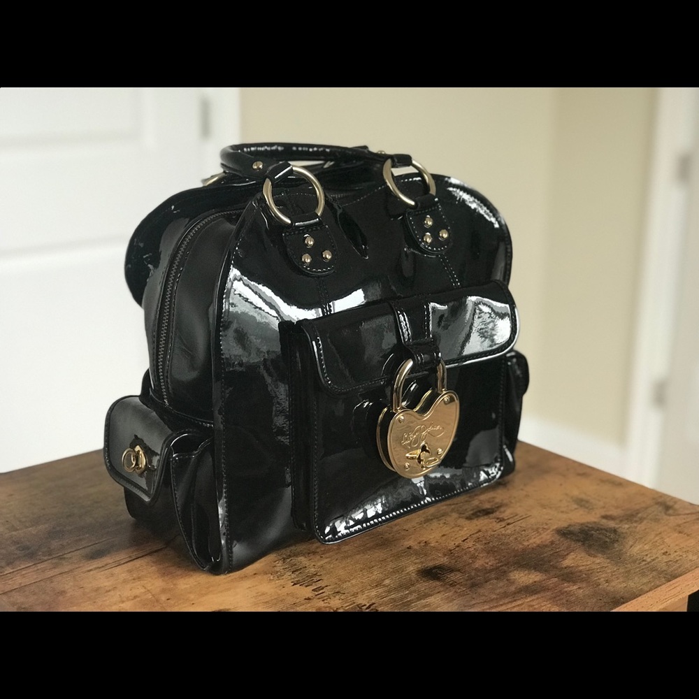 Betsey Johnson patent leather heart lock